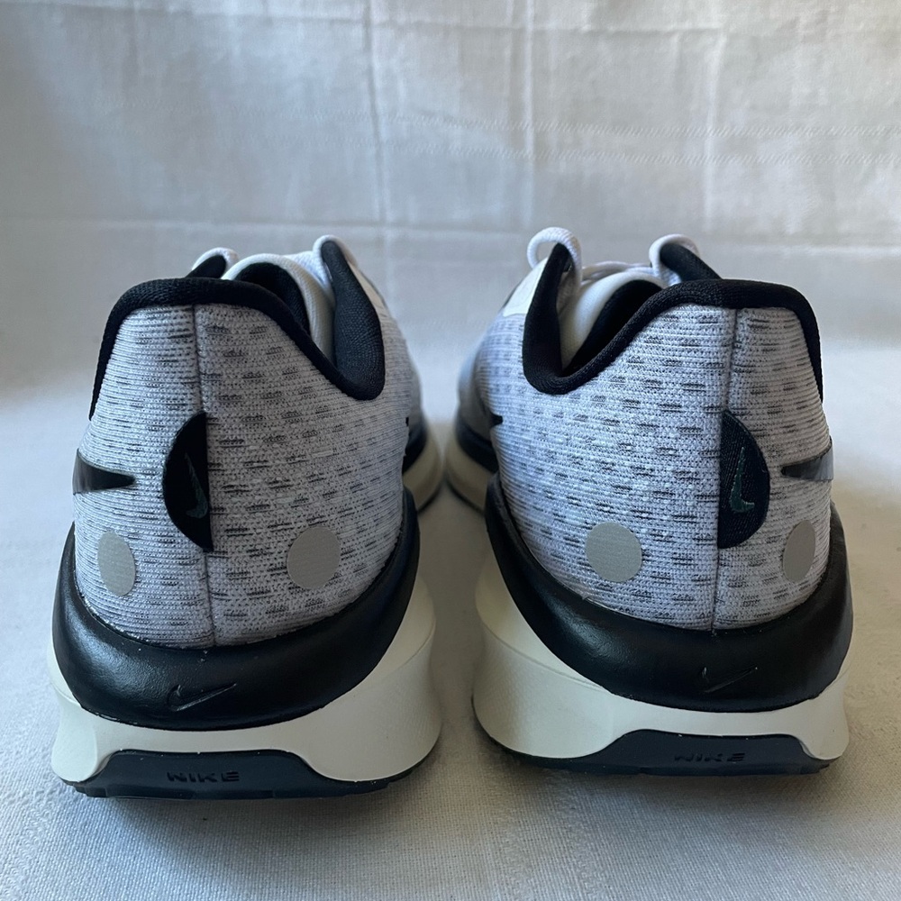 Nike Vomero 17 Platinum Black White Running Shoes Women’s Size 8 FB8502-104 - Picture 4 of 8